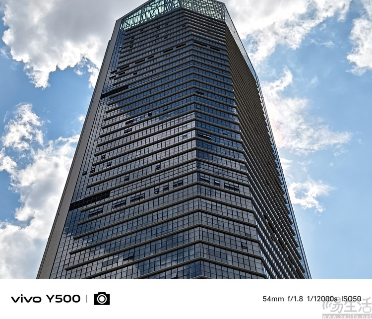 vivo Y500評測：超耐用大電池，入門機新標桿