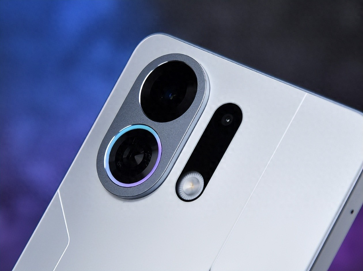 性能饥渴的理性清单,7000毫安电池,到底解决了什么?