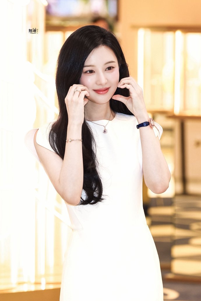 金智媛活动美图赏析