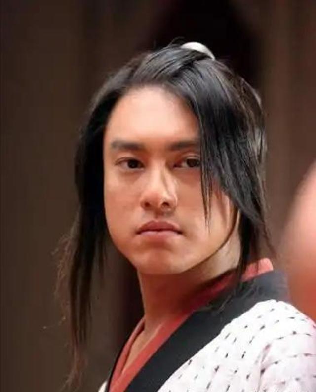 丑而不自知多可怕？这些非要演“绝世美男”的演员，一个比一个尬