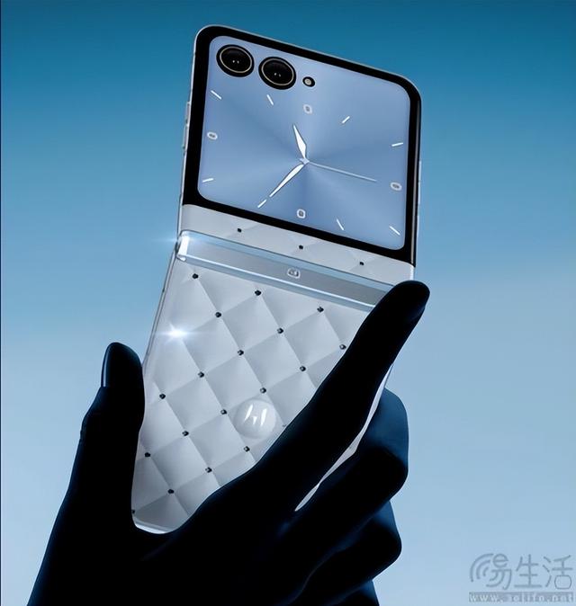 moto razr 60冰鉆限定版官宣，將于下月發布