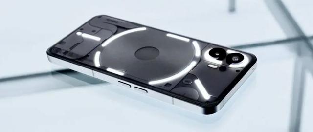 Nothing首款头戴耳机证件照曝光：透明卡带风