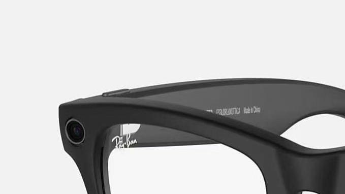 苹果液态玻璃： AR 眼镜的铺路石