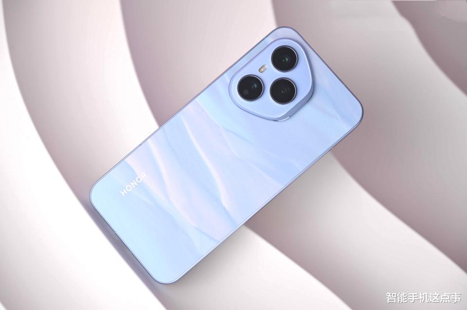 荣耀500系列浮出水面:两亿像素+8K电池,潜望长焦也来了