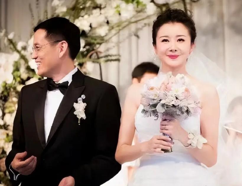 孙菲菲离婚后续！怒斥前夫没良心，婚后一毛不拔，怀疑孩子非亲生