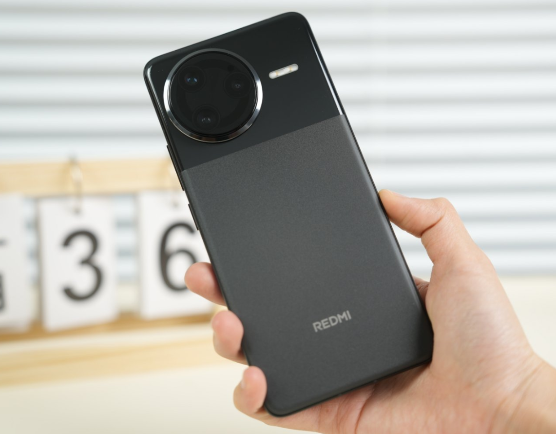 紅米果斷清倉！512GB暴跌1200元，驍龍8至尊版+2K屏+120W快充