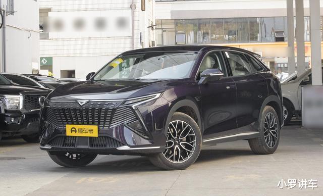 新款奇瑞风云T9上市,起售价13.29万元,置换补贴后11.99万元起