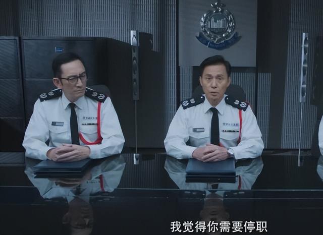 《执法者们》首播好评如潮,连追4集,我想说:港剧要出黑马了