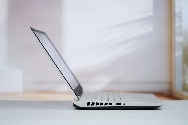 七彩虹MEOW橘寶R16 Pro筆記本評測：性能均衡無短板 210W狂暴釋放