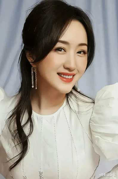 至今未婚的4位大龄女明星,年轻时都是一眼万年,一个比一个漂亮