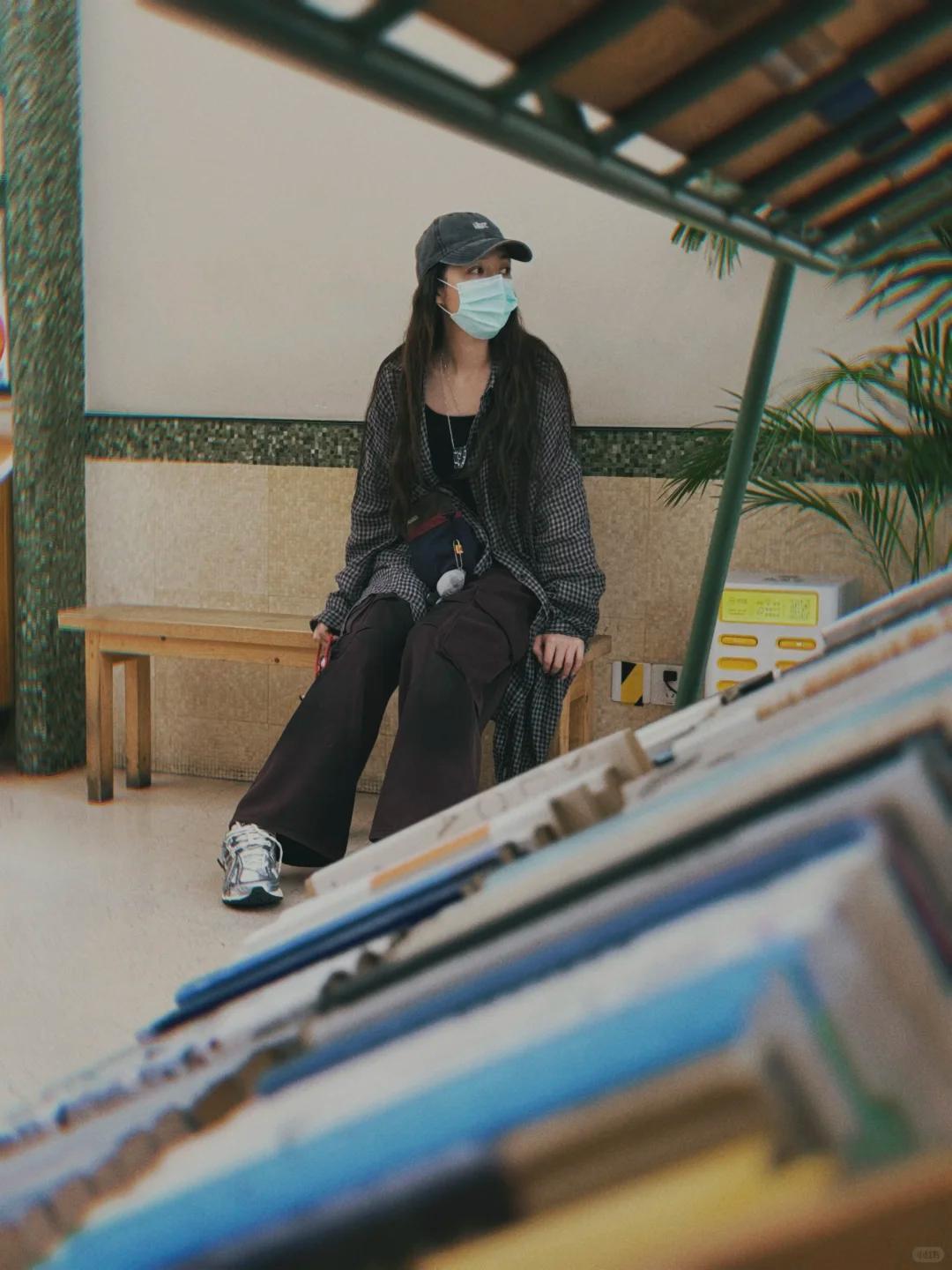 郭碧婷曝台北家中内景！面积小装修简陋，长了白发浓妆遮不住疲惫