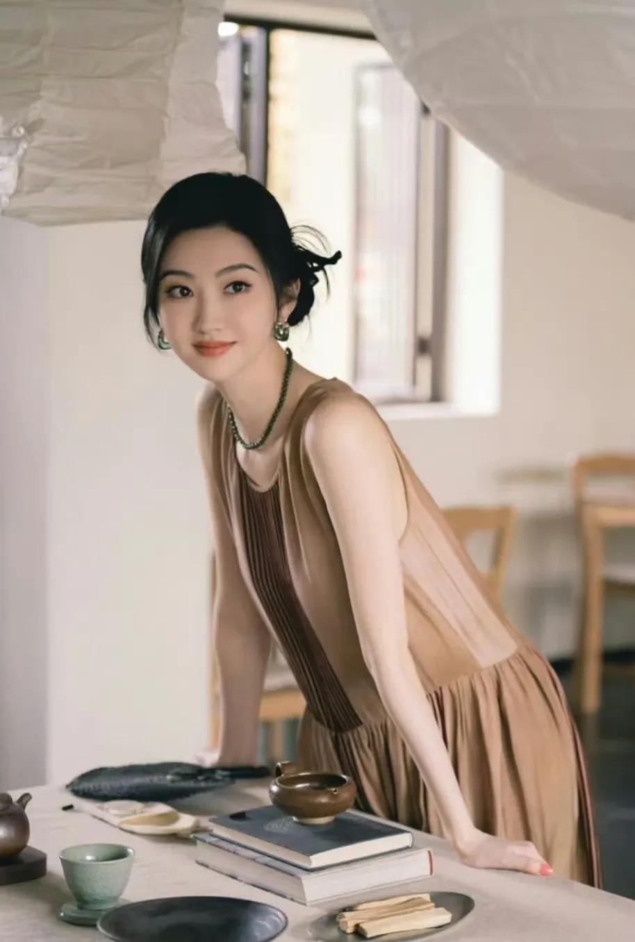 景甜甜美气质真的绝了～ ???