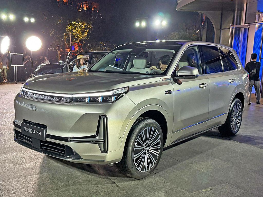 限时置换价17.99万起，将风云T11与银河M9对比完，我好像悟了