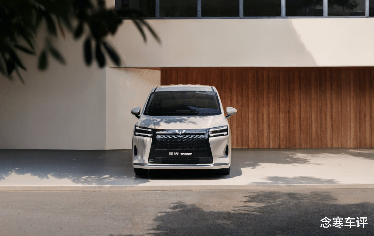 五菱星光730预售7.68万，一车三动力，续航1100公里，能对外放电