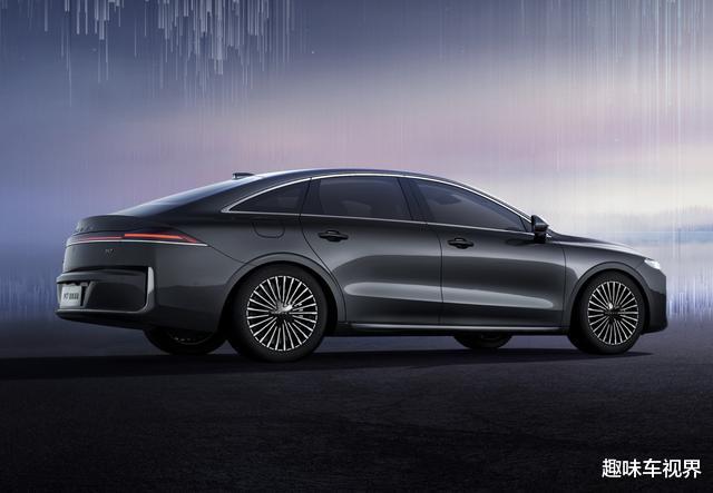 荣威M7 DMH又有新官图发布，3种配色可选，预计下半年上市