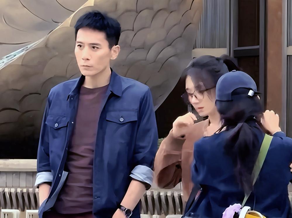 难怪说混血基因不扛老,47岁刘烨瘦回春了,却让儿子诺一尴尬了