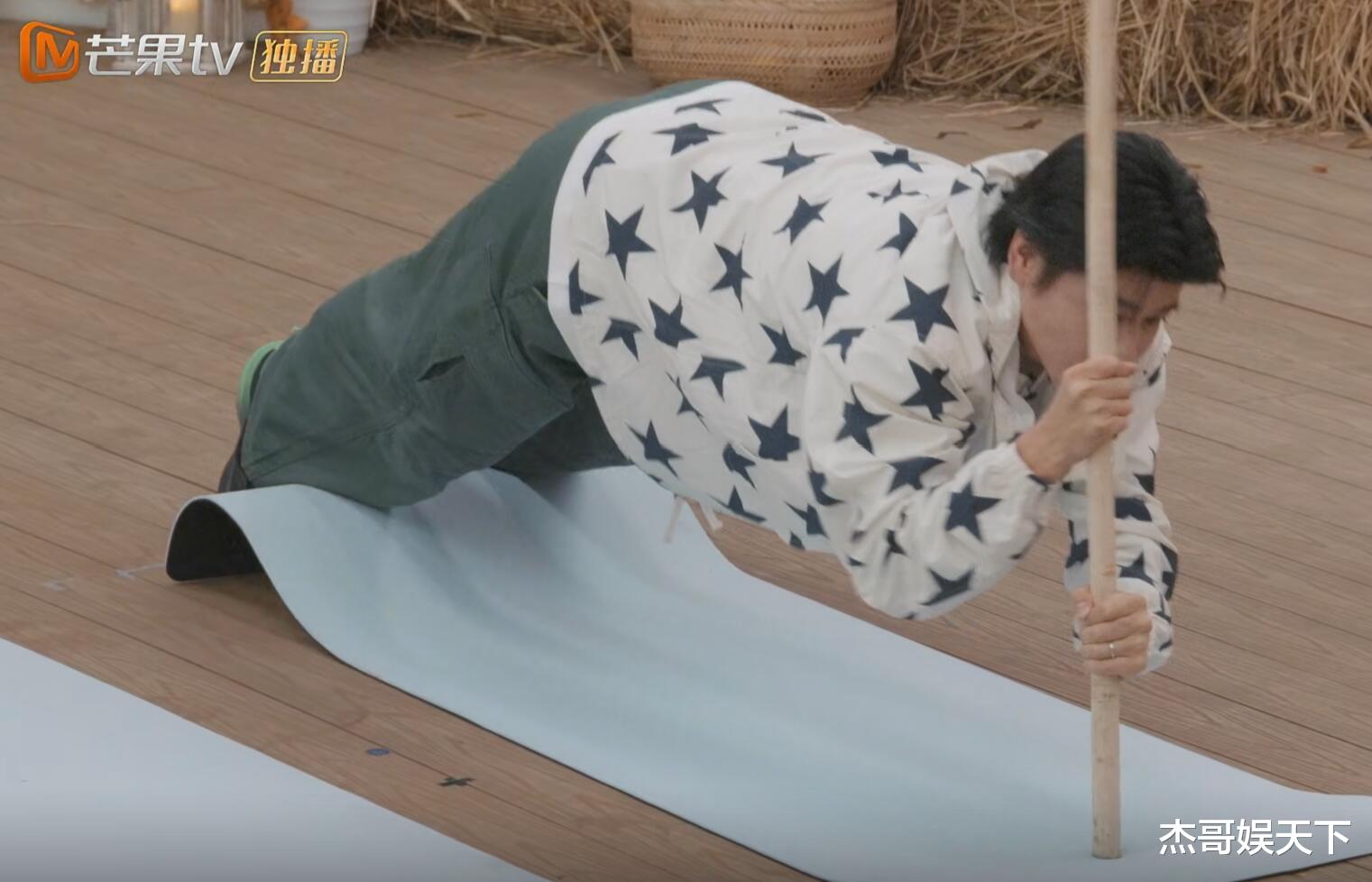 胡夏的敢怒不敢言，张晋输给李承铉，让我看到《披哥》有多不公平