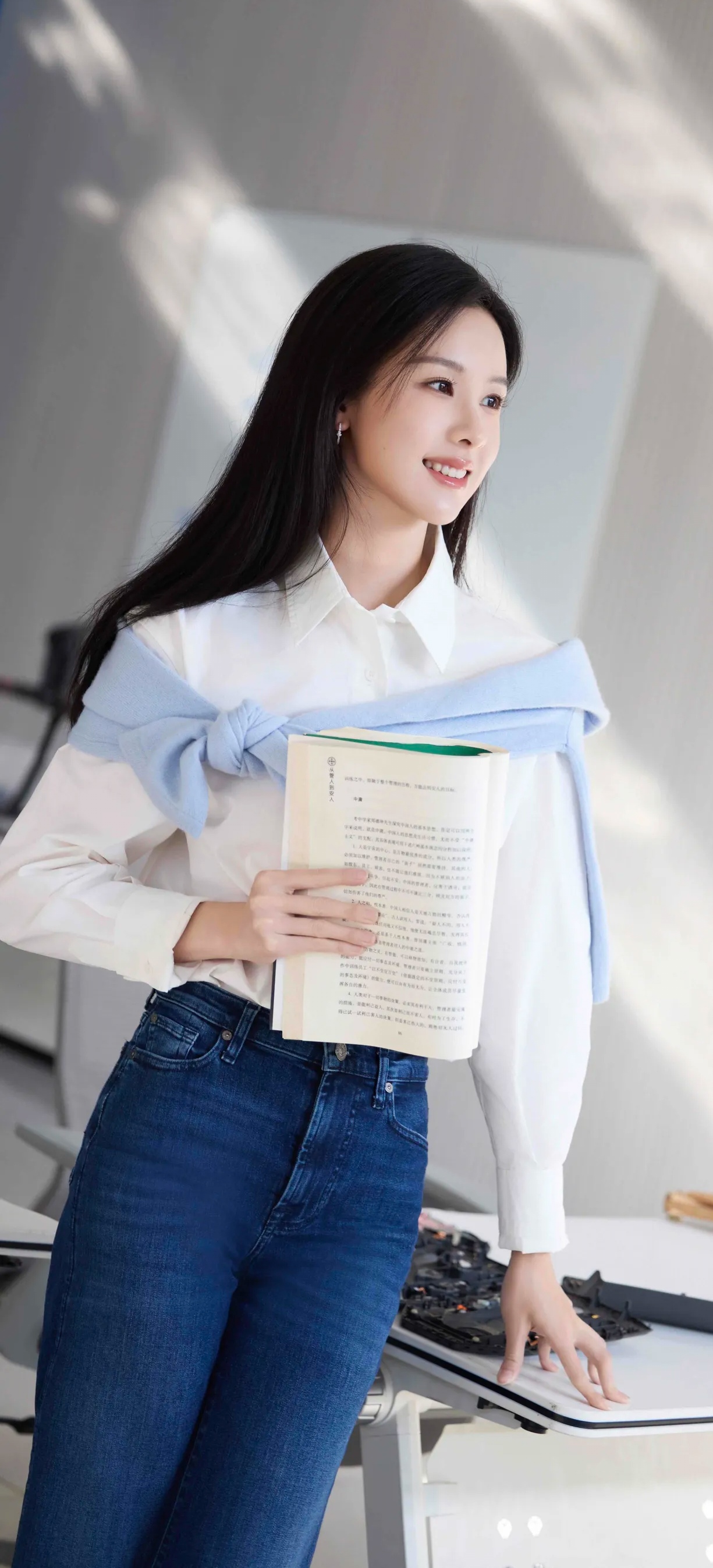 精致美人壁纸(583)陈都灵