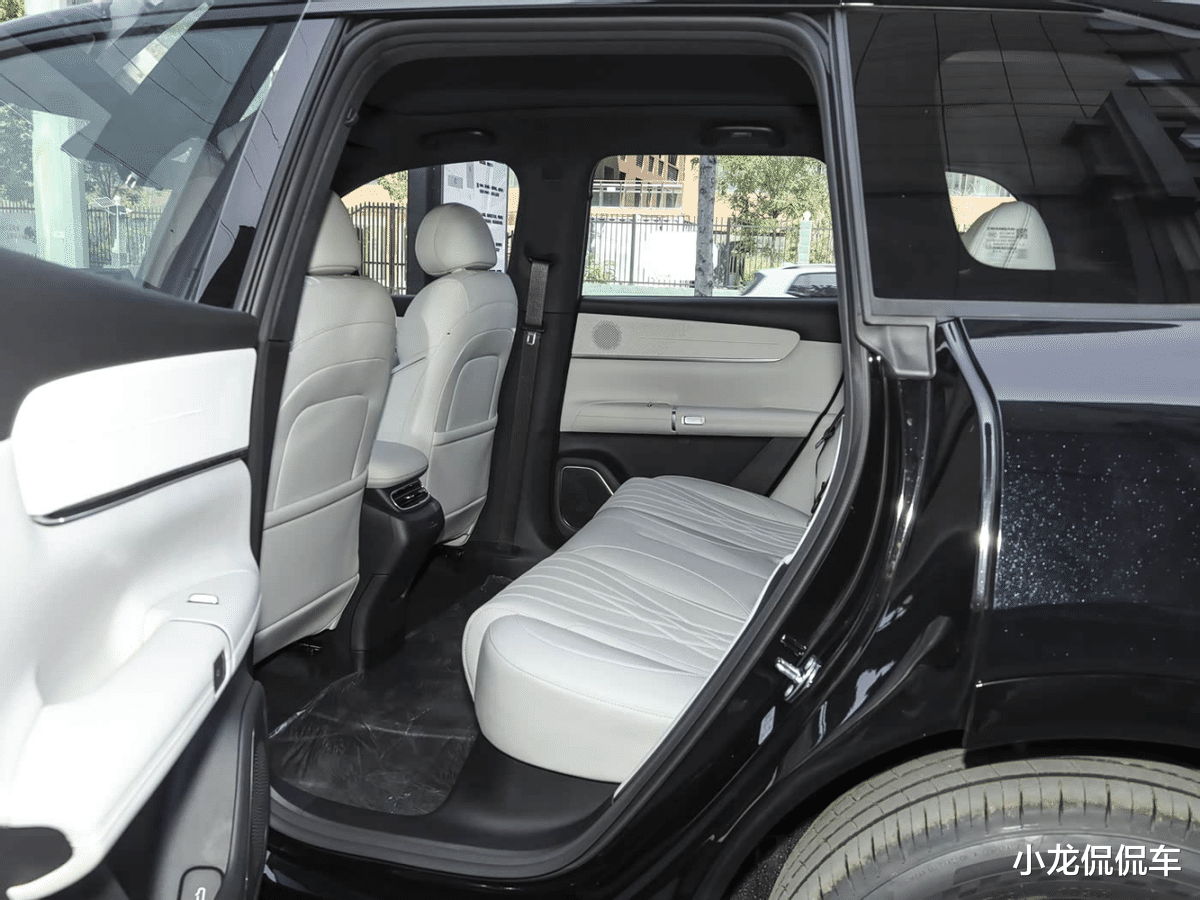 选车选到最后，敲定宋L DM-i、长安启源Q07，选谁更好？