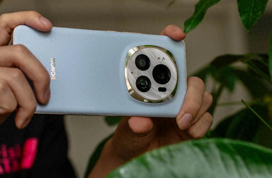 8月國補后，有“撿漏價”的一款手機，16G+512G公認“低價高配”