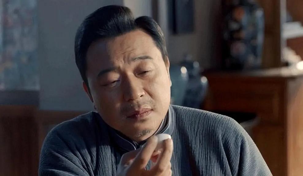 印刷工出身，被冯远征赏识33岁才入行 ，59岁演“毛人凤”终于火了