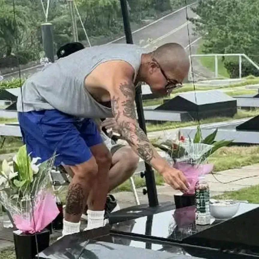 剧情升级！具俊晔新照曝光，汪小菲懒理，出门给妻儿买早餐