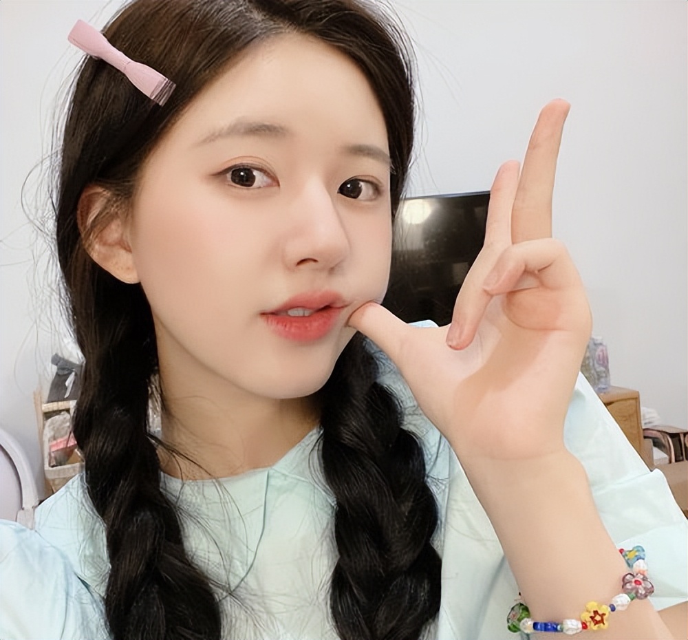 编剧汪海林说赵露思栽了,这么多前辈给赵露思打样,抄答案都不会