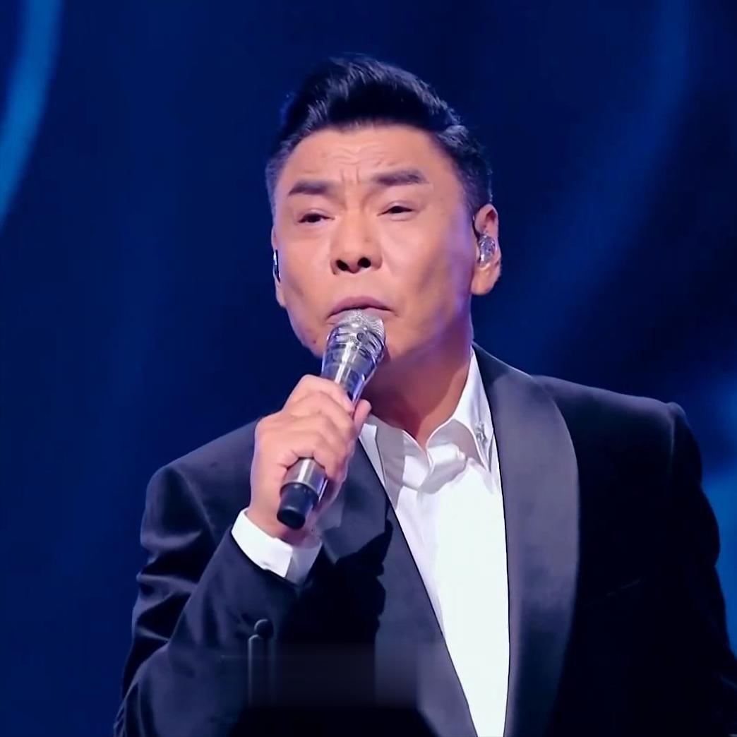 大湾区这一夜，“混子”歌手翻车，几十年职业生涯不敌演员跨界