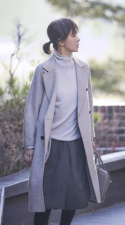 50岁“三顺姐”现状:未婚生活自在,健身成瘾,身材依旧完美!