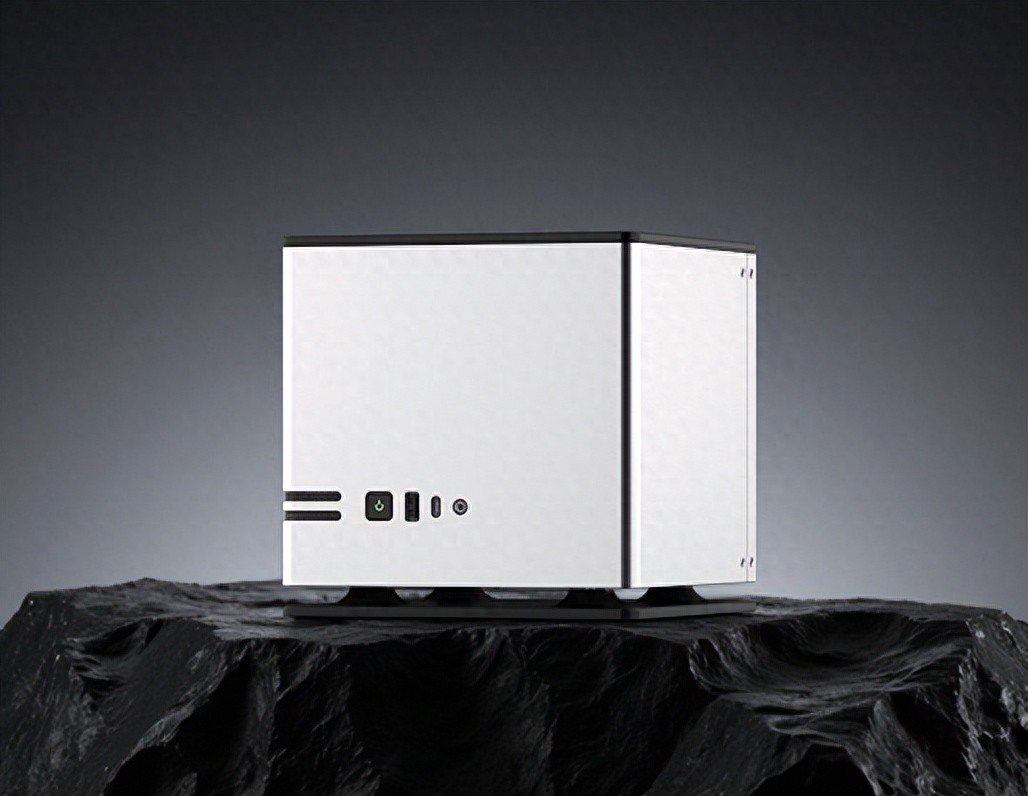 全球首個液冷！AMD Zen5最強迷你機玩出新花樣