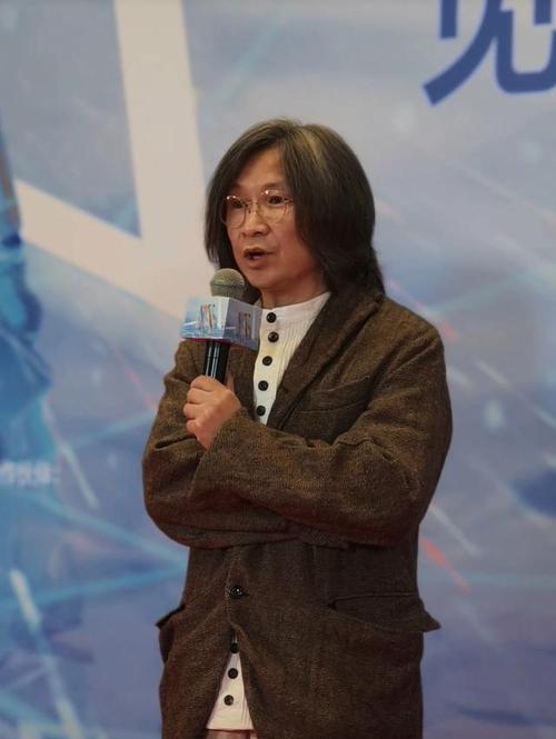 全网抵制！著名导演邀请有争议艺人，票房惨淡引发热议，章子怡也无能为力