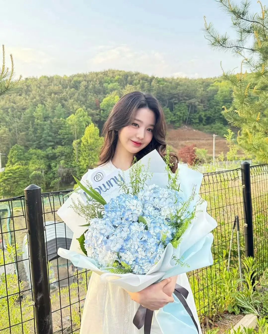 她都这么红了,还是没有穿衣自由?