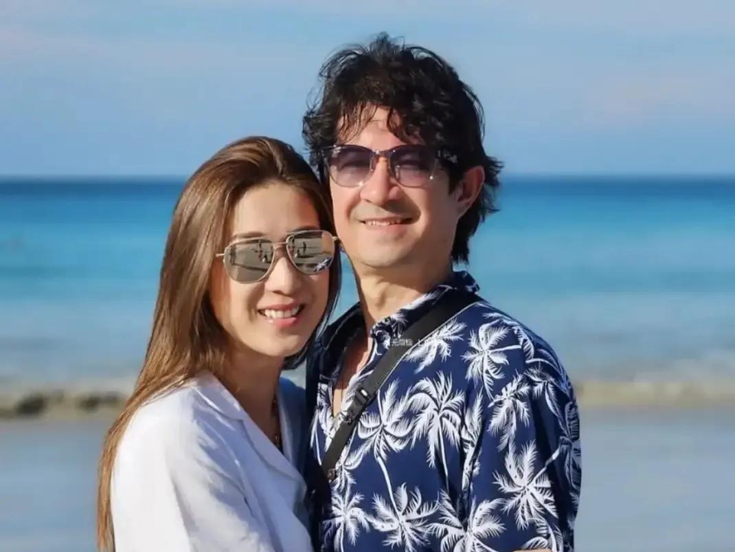 曝钟嘉欣签婚前协议时被丈夫算计骗婚，起诉对方要求重新分割财产