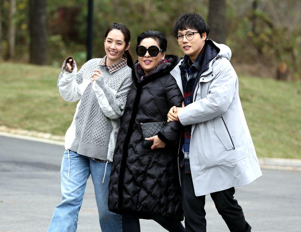 狐狸尾巴藏不住？郭碧婷也没想到，自己仅剩的体面会被向太撕下