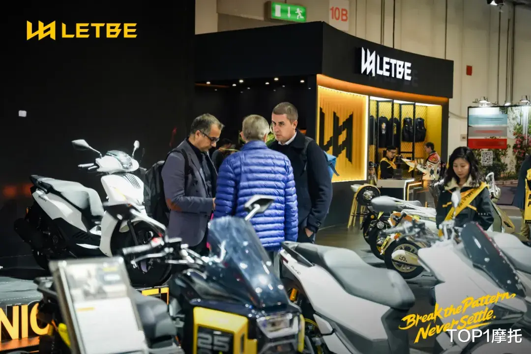 米兰车展丨猎变“机械宠物”全系亮相,年轻不将就燃爆EICMA