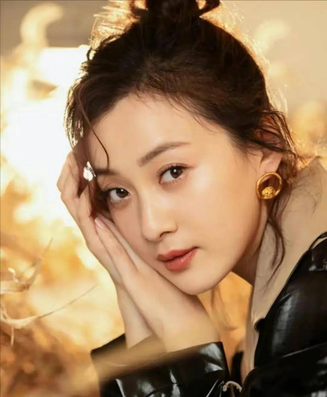 她被赵本山看中，3次上春晚，前任成李小冉老公，41岁仍不婚不育