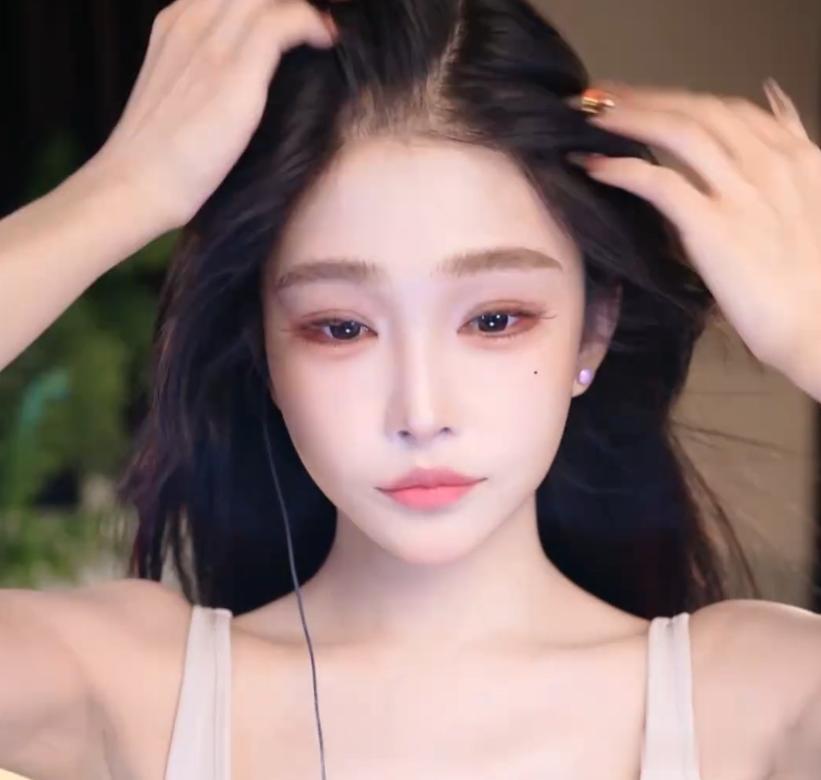 如果有个大哥也不会这样,女主播吐槽平台尺度,舞蹈水平无法施展