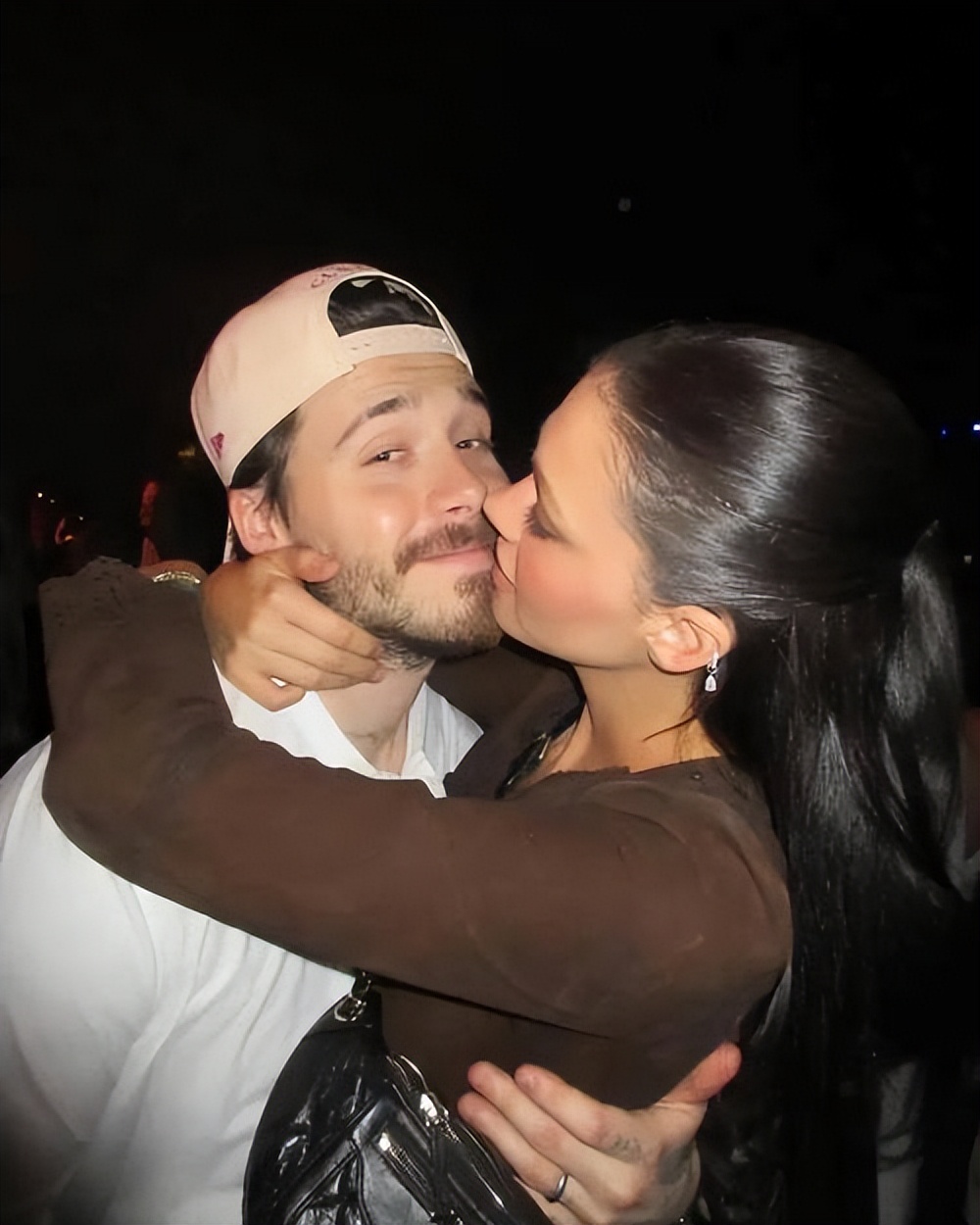 撕破脸！贝克汉姆长子曝被PUA多年，母亲贴身跳舞太恶心