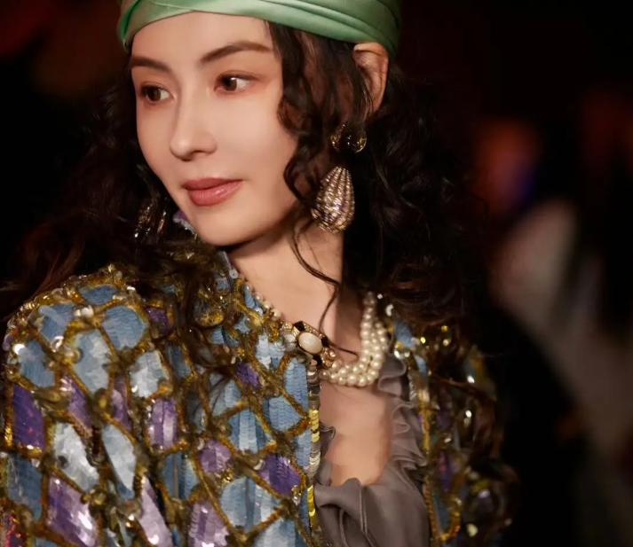 张柏芝不再沉默！坦白三胎儿子生父身份，难怪谢霆锋拒和王菲领证