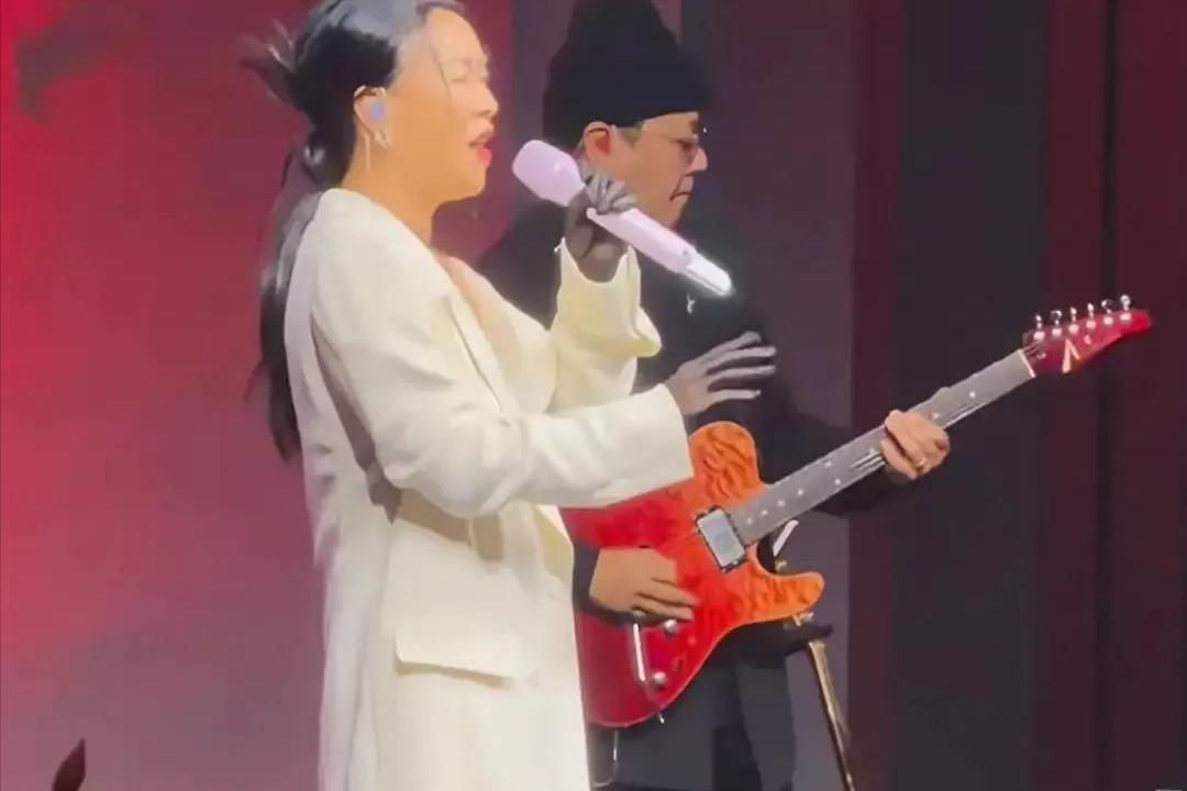 看完卡地亚这一夜，珠圆玉润的郭晶晶，却秒杀了内娱的“排骨精”