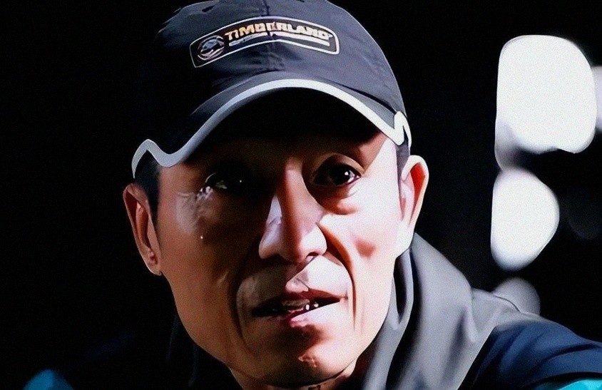 人民日报提到张艺谋,话不重,分量沉,整个导演圈瞬间安静了