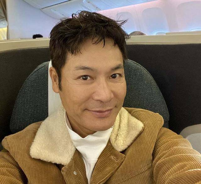 香港知名女星离婚后迎新恋情！