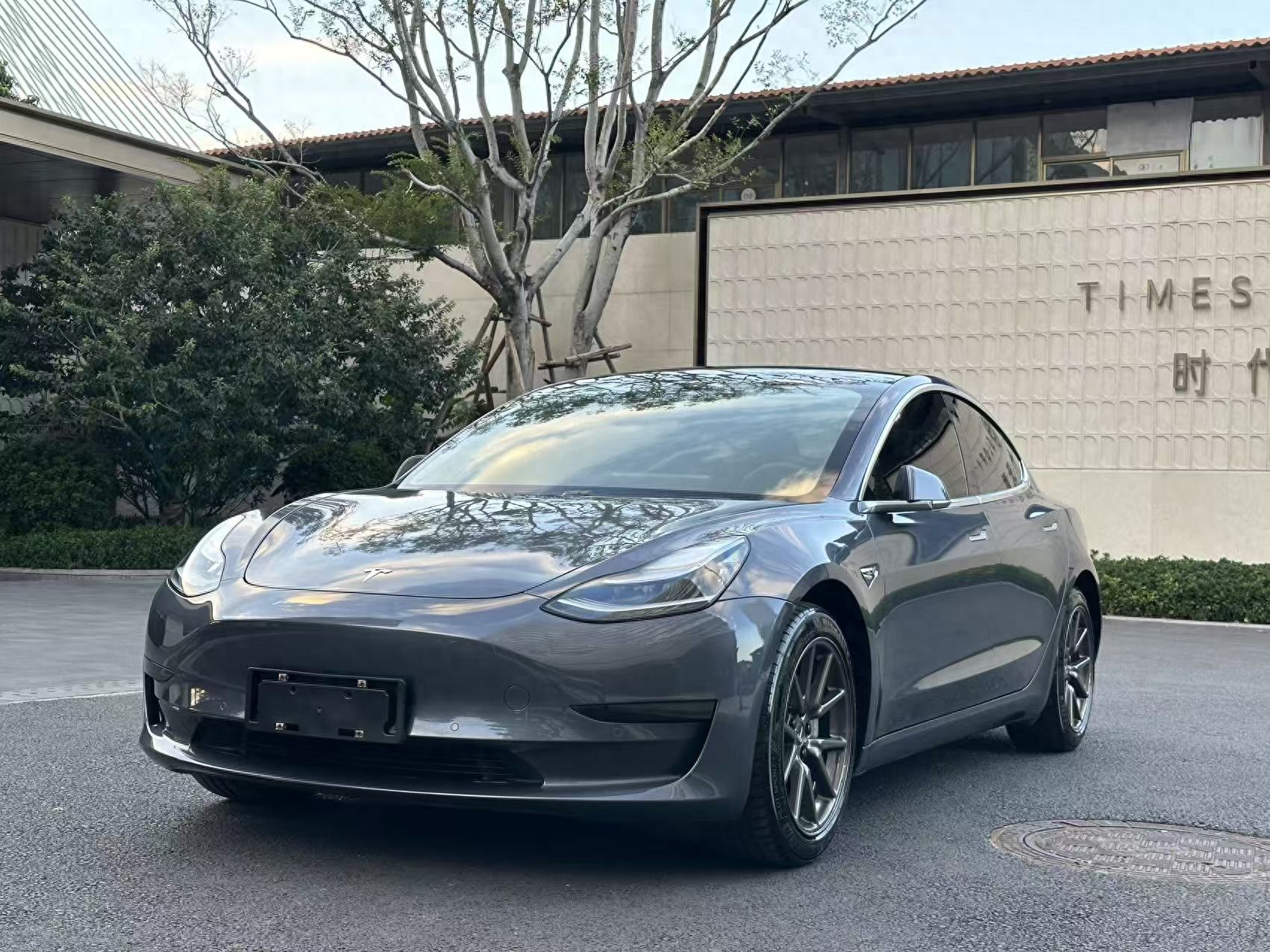 10万出头代步优选，10万公里特斯拉Model3还香吗？