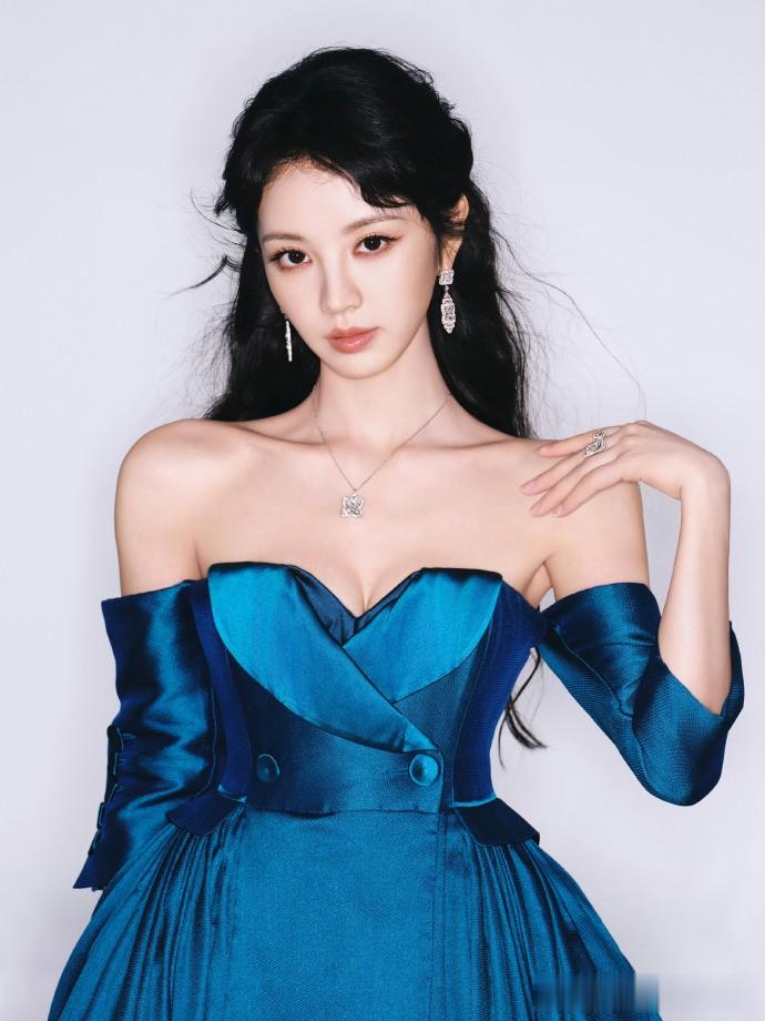 盘点2025腾讯星光大赏十二大美女(下)!