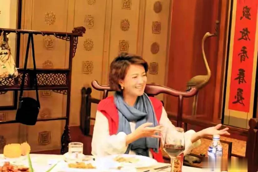 61岁演员何晴去世,好友曝原因细节,是许亚军前妻,六小龄童悼念