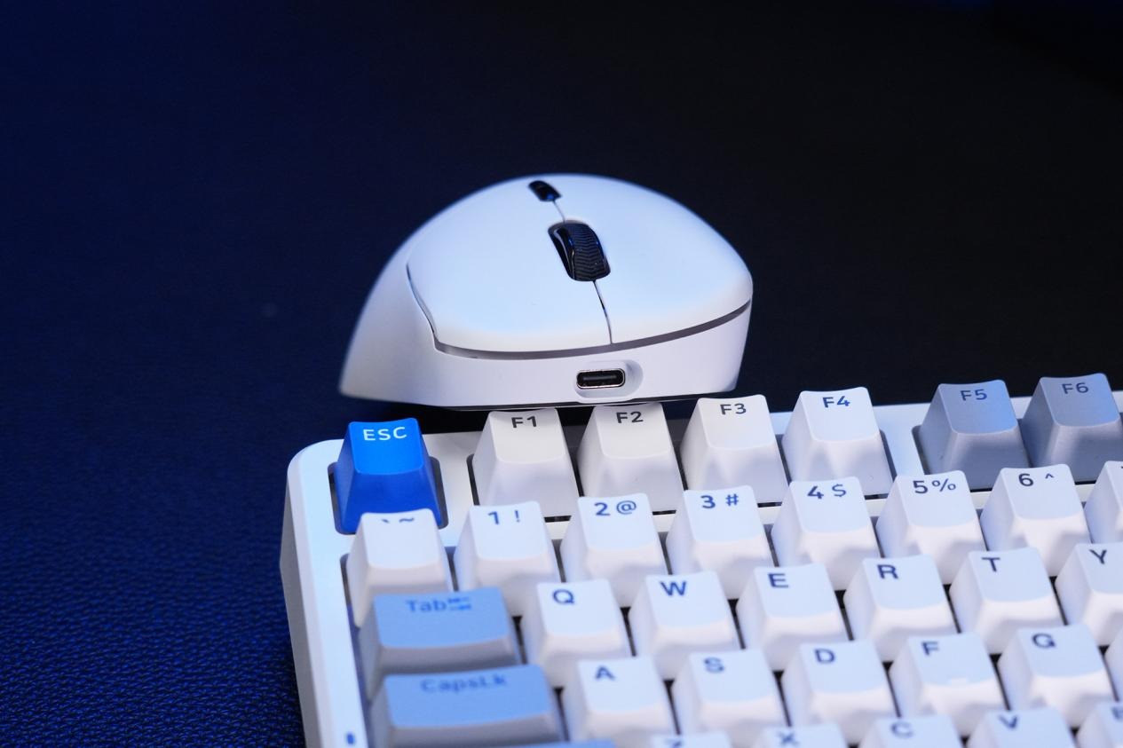 Nordic 54加持助力破局行業痛點，雷柏VT3二代系列鼠標體驗