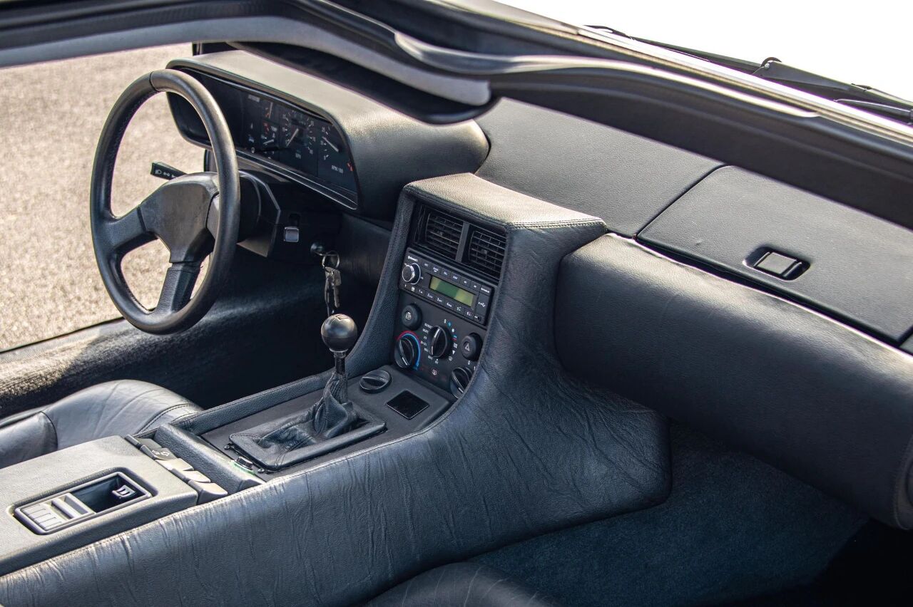 从工厂到银幕 DeLorean DMC-12的传奇流转