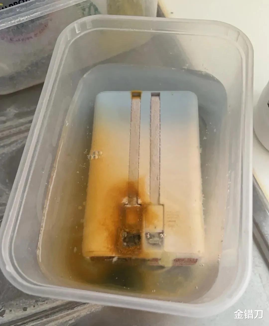 禁上飛機的充電寶，幾年前就埋下了隱患