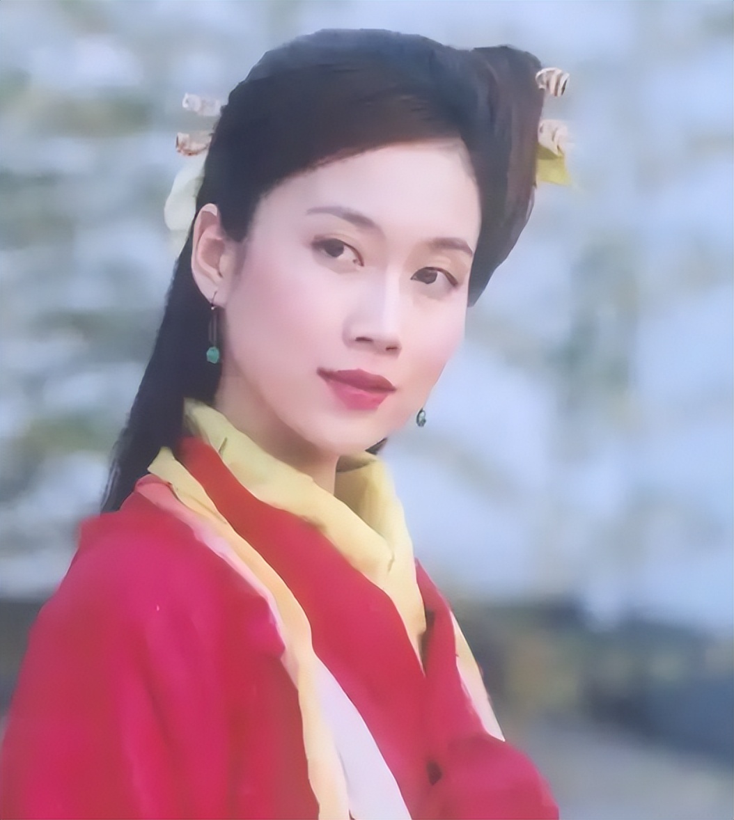 原来我们都被骗了！官媒揭开温峥嵘真实处境，刘涛张柏芝也遭殃