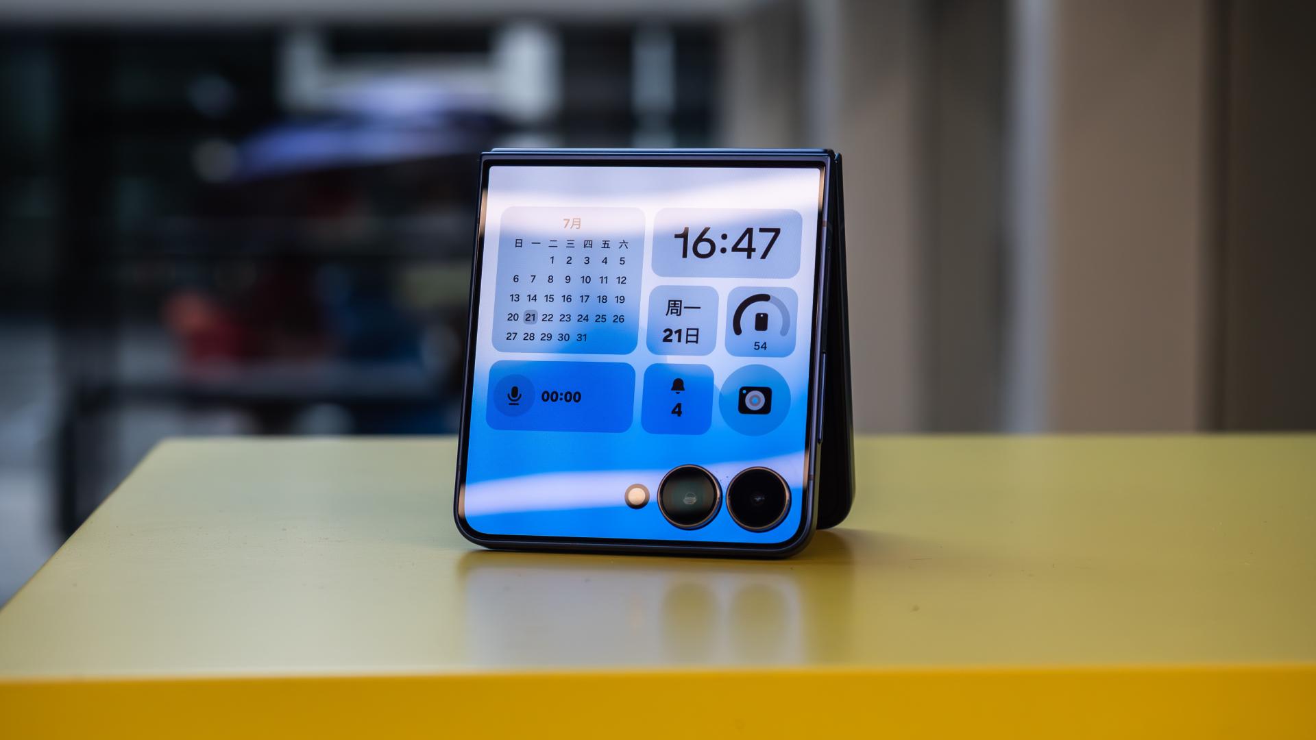 三星Z Flip7深度体验：其实真打动我的，不是超窄边框外屏